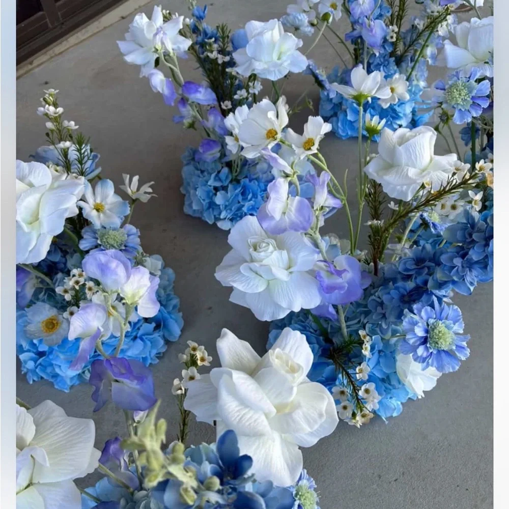 Luxury Custom Blue & White Silk Floral Arrangements – Garden Style (Set of 6)